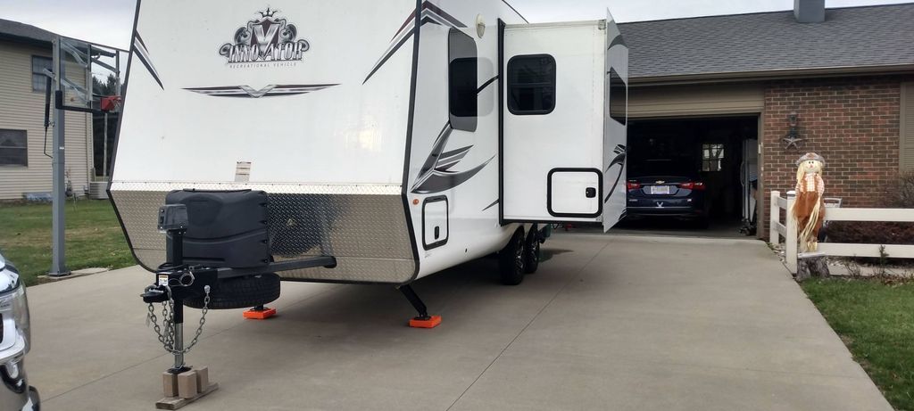 2021 Innovator RV Innovator 2125RB - National Vehicle