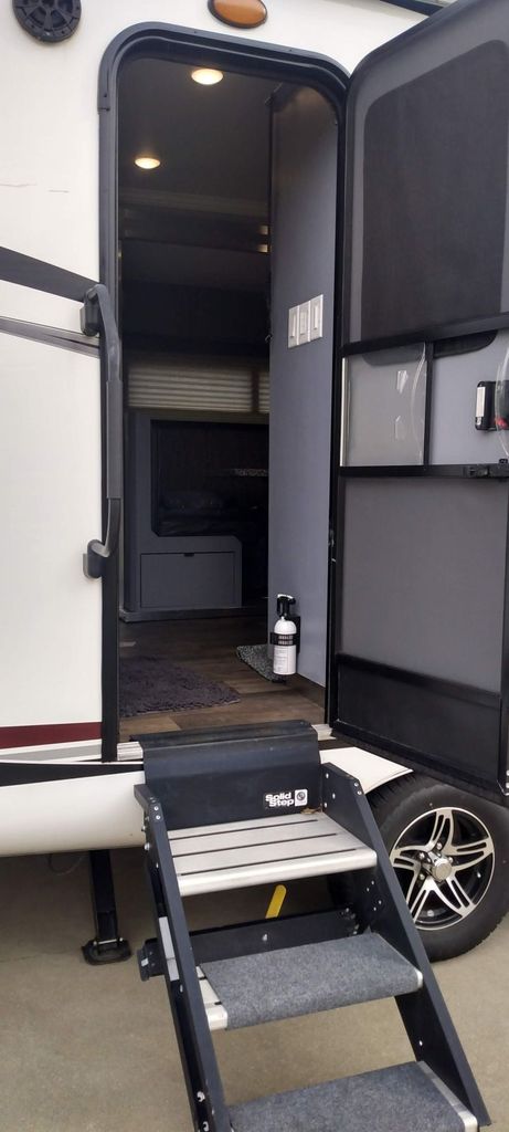 2021 Innovator RV Innovator 2125RB - National Vehicle