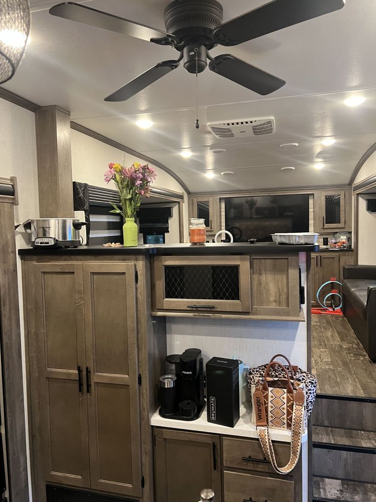 2022 Forest River Sabre Cobalt 37FLH National Vehicle