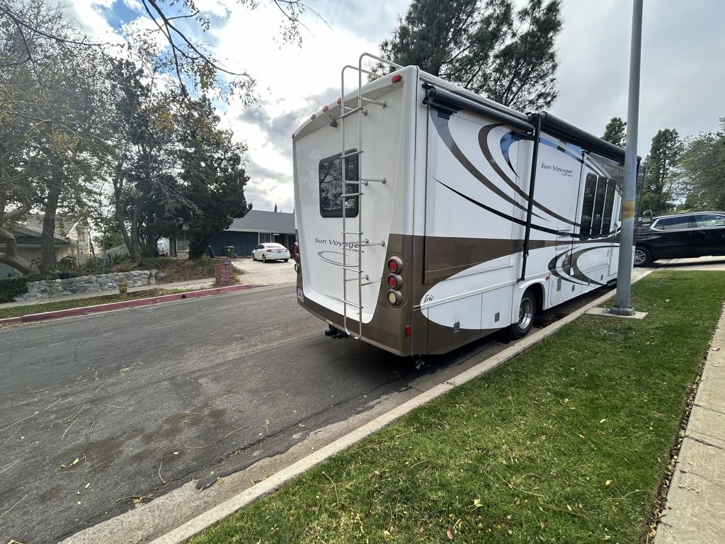 メープル 2007 Gulf Stream Sun Voyager 8295 - National Vehicle