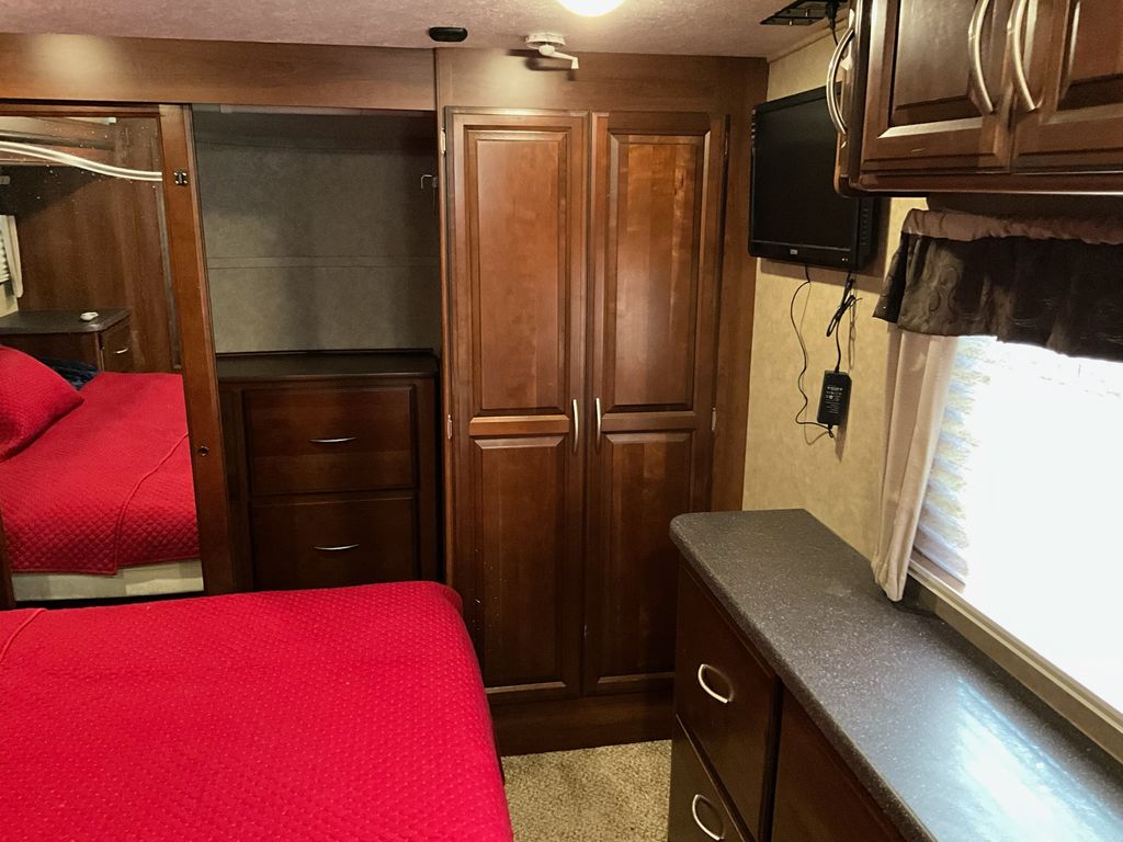 2015 Prime Time Sanibel 3601 - National Vehicle