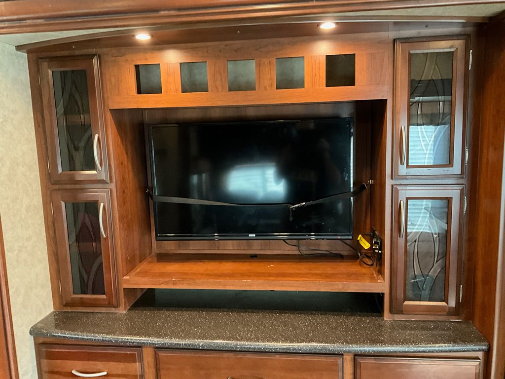 2015 Prime Time Sanibel 3601 - National Vehicle