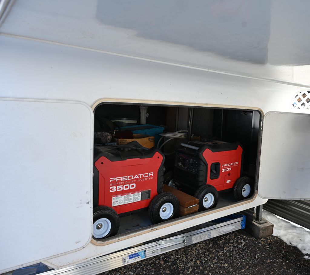 スキー R's 💯💯Nissan Juke Nismo comes in standard and RS models, with