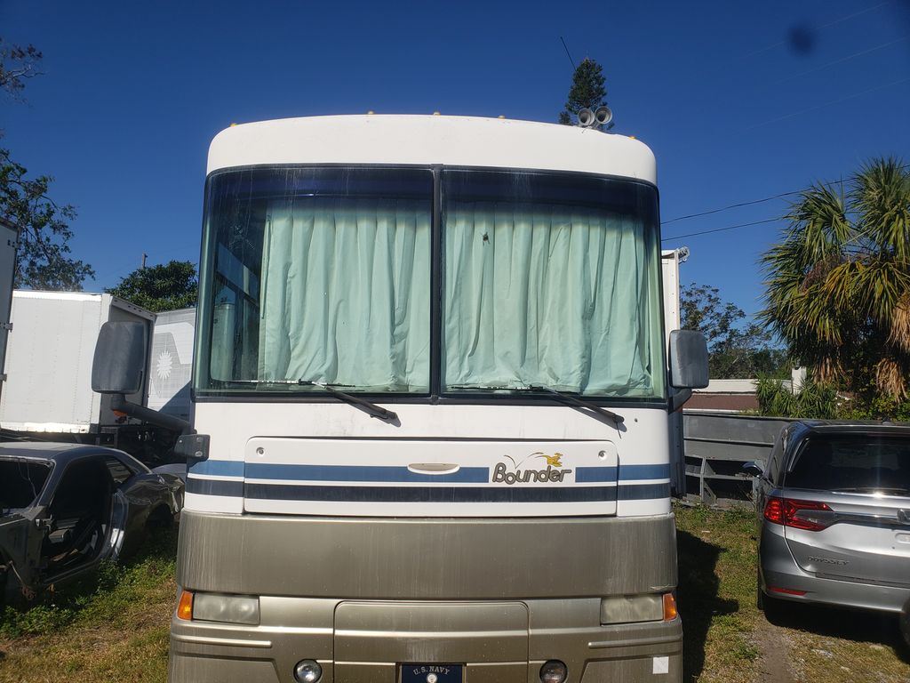 2003 Fleetwood Bounder 39Z - National Vehicle
