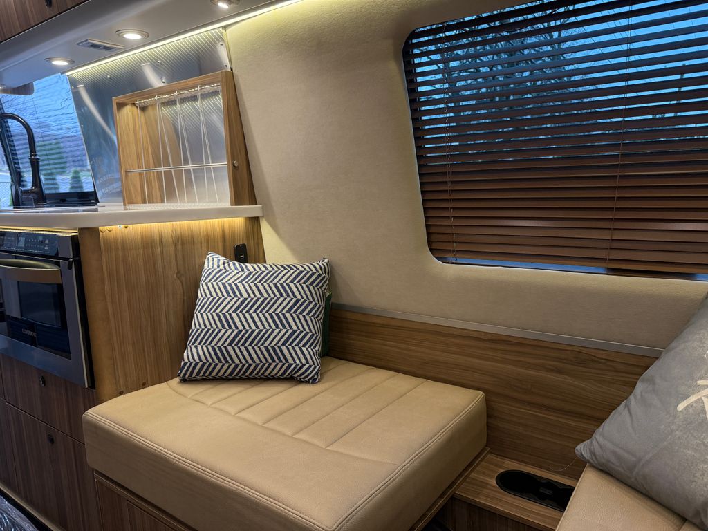 2023 Airstream Tommy Bahama Interstate 24GT - National Vehicle