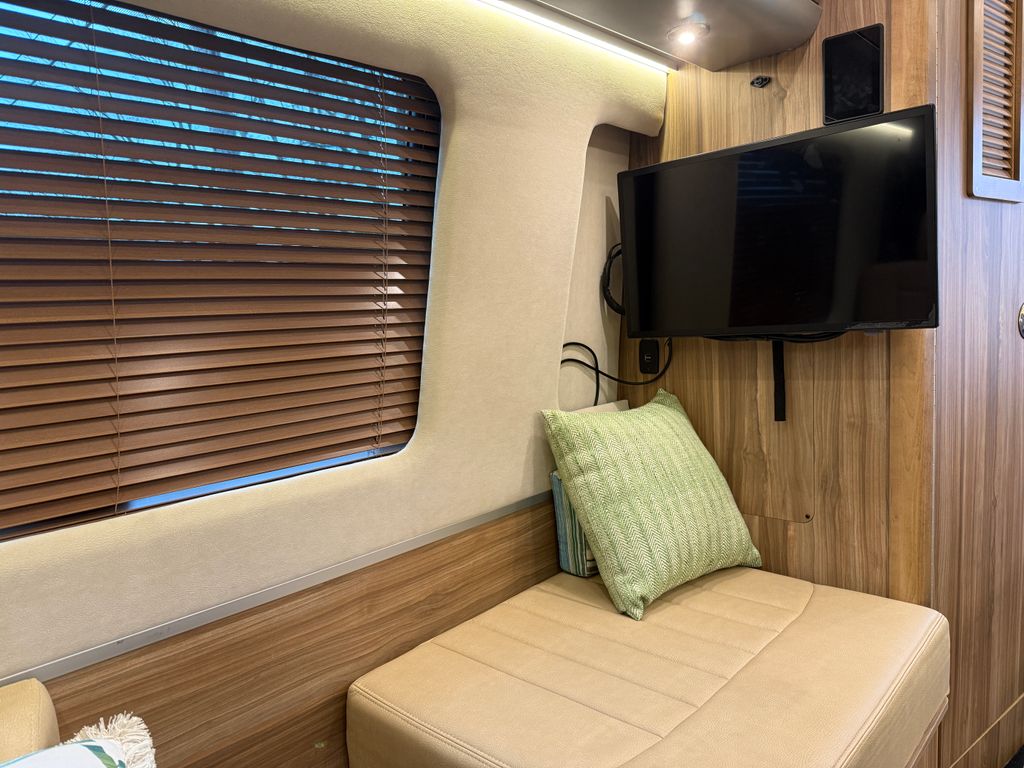 2023 Airstream Tommy Bahama Interstate 24GT - National Vehicle