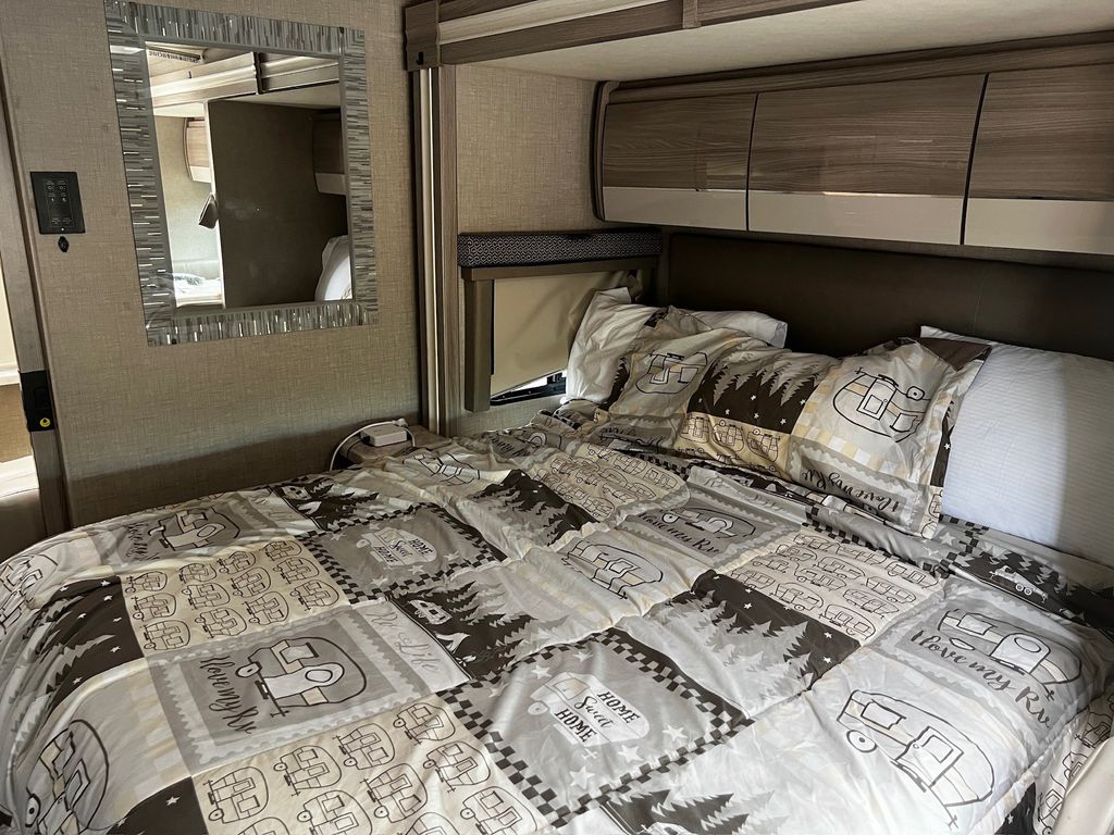 2020 Thor Motor Coach Delano Sprinter 24FB - National Vehicle