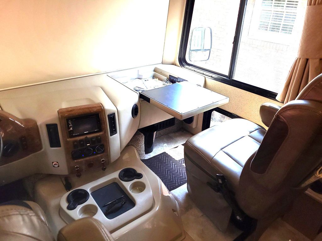 2018 Thor Motor Coach Windsport 29M - National Vehicle