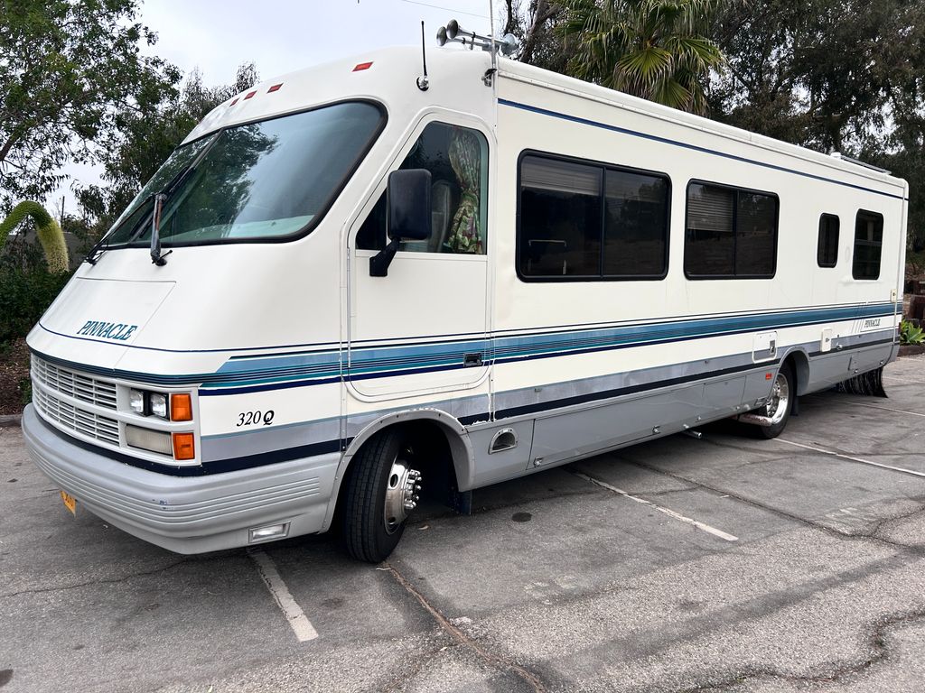 1992 Thor Industries West Pinnacle M-320 - National Vehicle