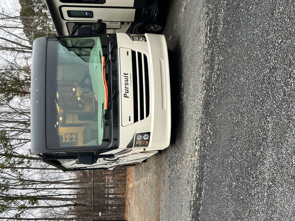 2018 Coachmen Pursuit 32WC - National Vehicle