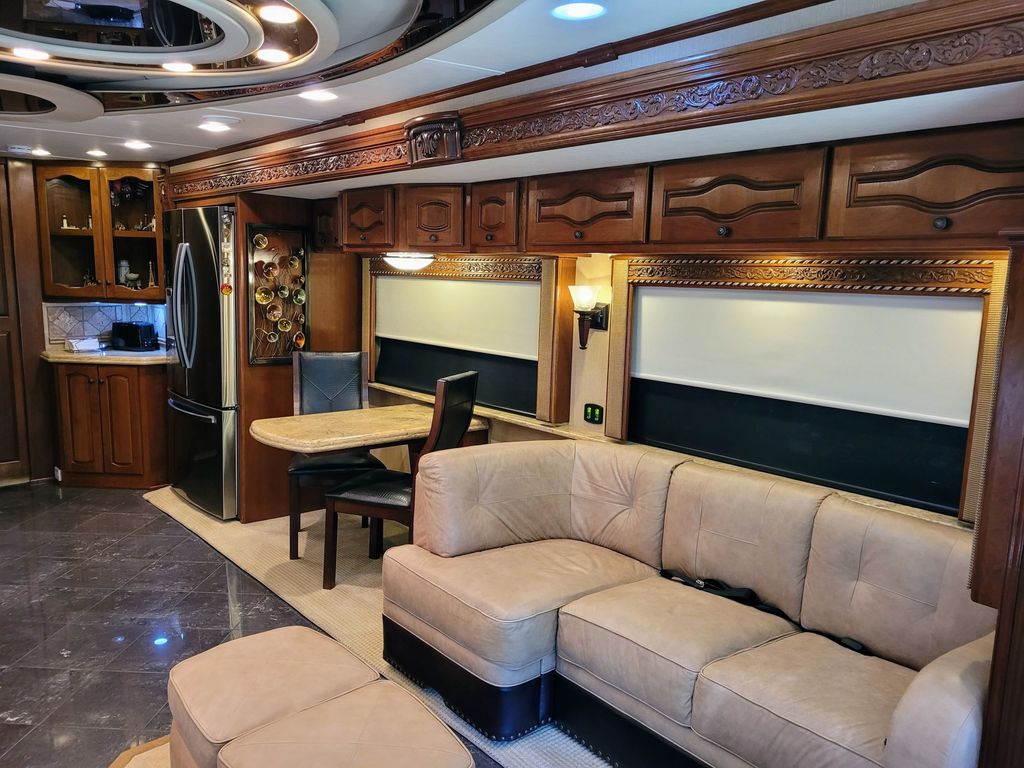 2008 Monaco Signature Cambridge IV - National Vehicle