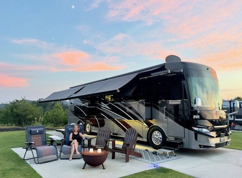 2022 Newmar Mountain Aire 4118 with Extensive Solar - National Vehicle