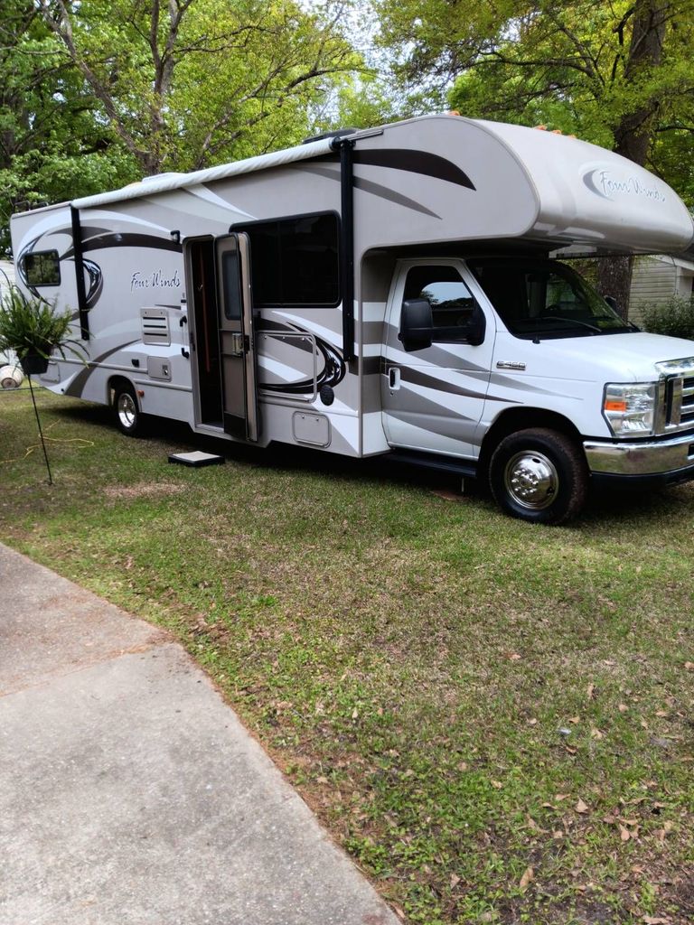 2013 Thor Motor Coach Four Winds 31f - National Vehicle