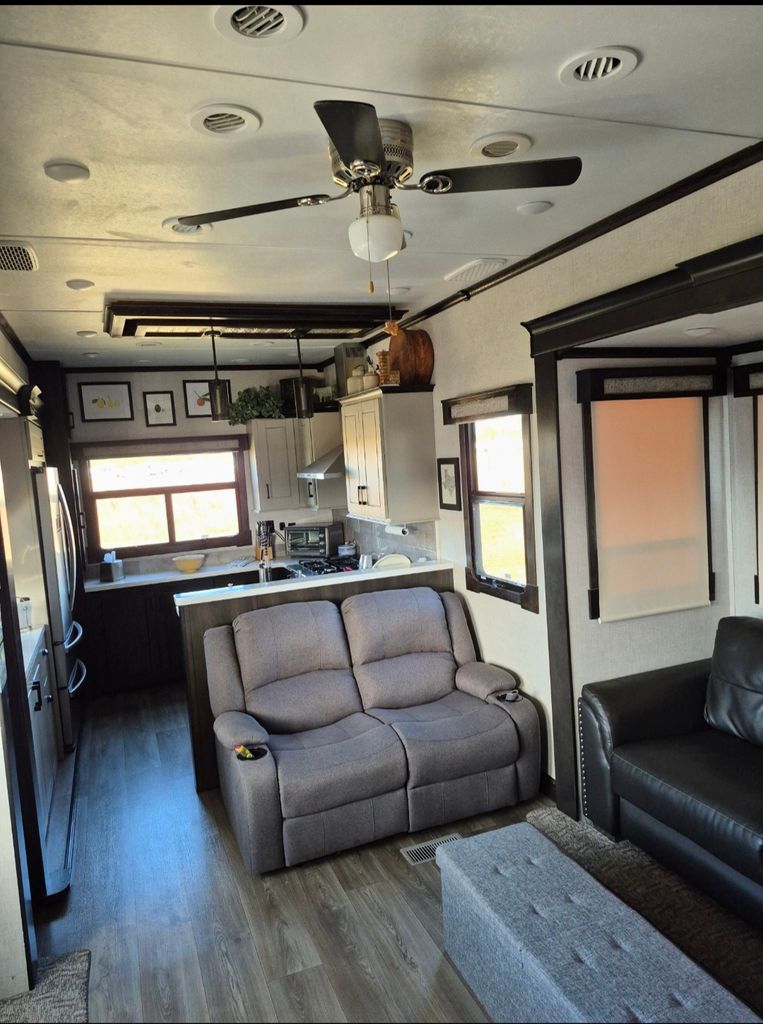 2021 Redwood RV 5th Wheel 4001 LK - National Vehicle