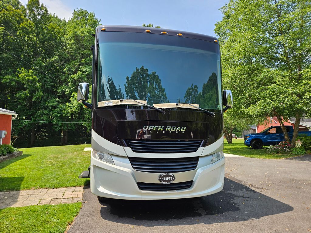 2018 Tiffin Motorhomes Allegro 32SA - National Vehicle