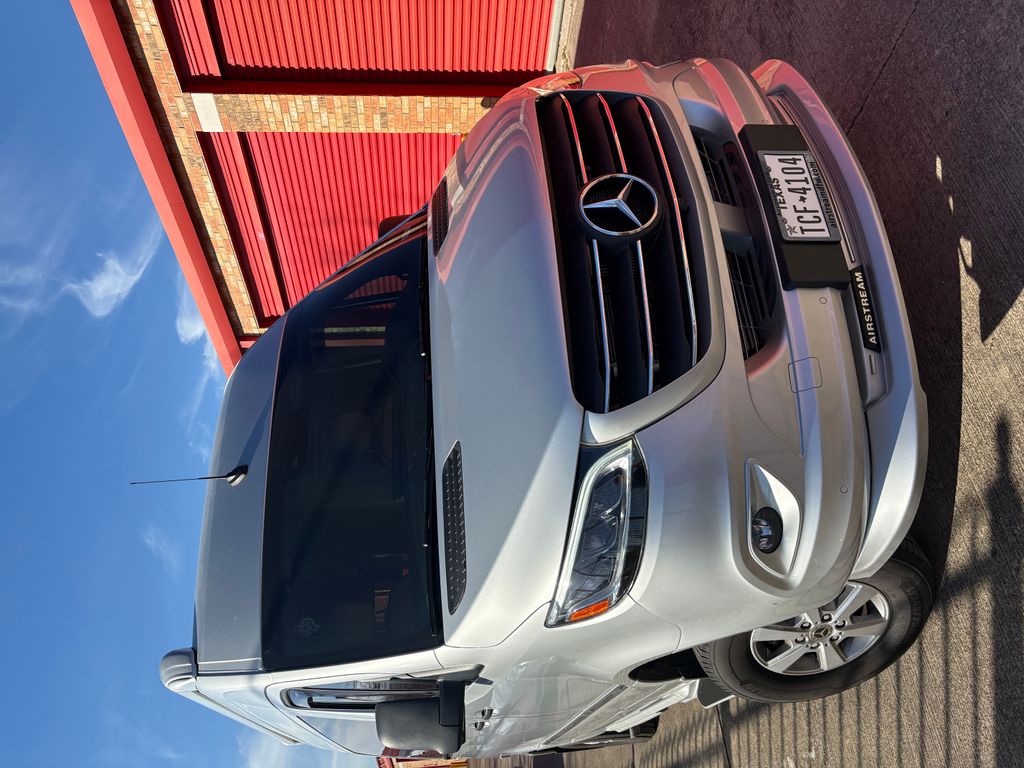 2023 Airstream Interstate 19 Tommy Bahama 4x4 - National Vehicle