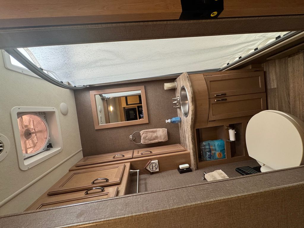 2018 Thor Motor Coach A.C.E. 29.3 - National Vehicle