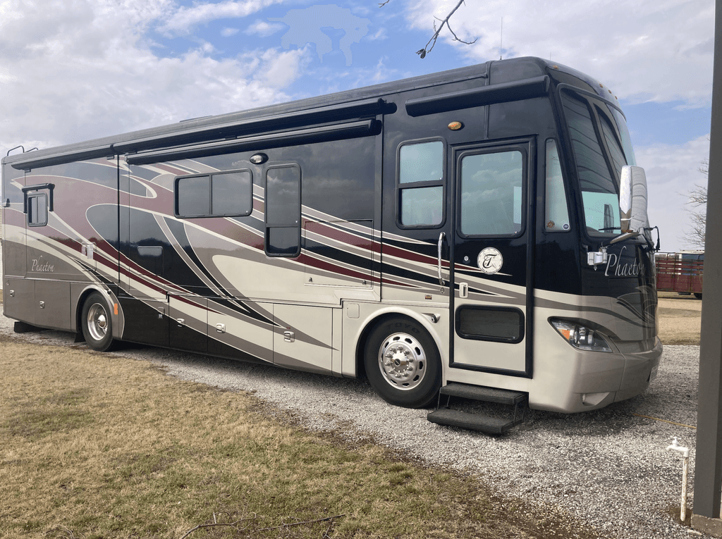 2013 Tiffin Motorhomes Phaeton 36GH - National Vehicle