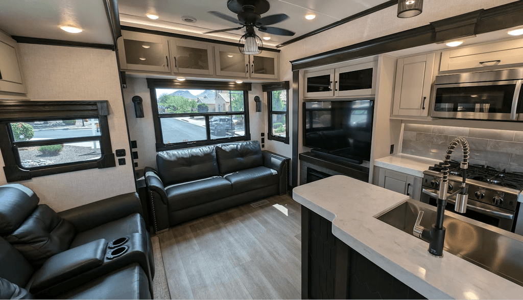 2021 Redwood RV 5th Wheel 3901WB - National Vehicle
