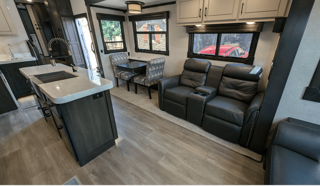 2021 Redwood RV 5th Wheel 3901WB - National Vehicle