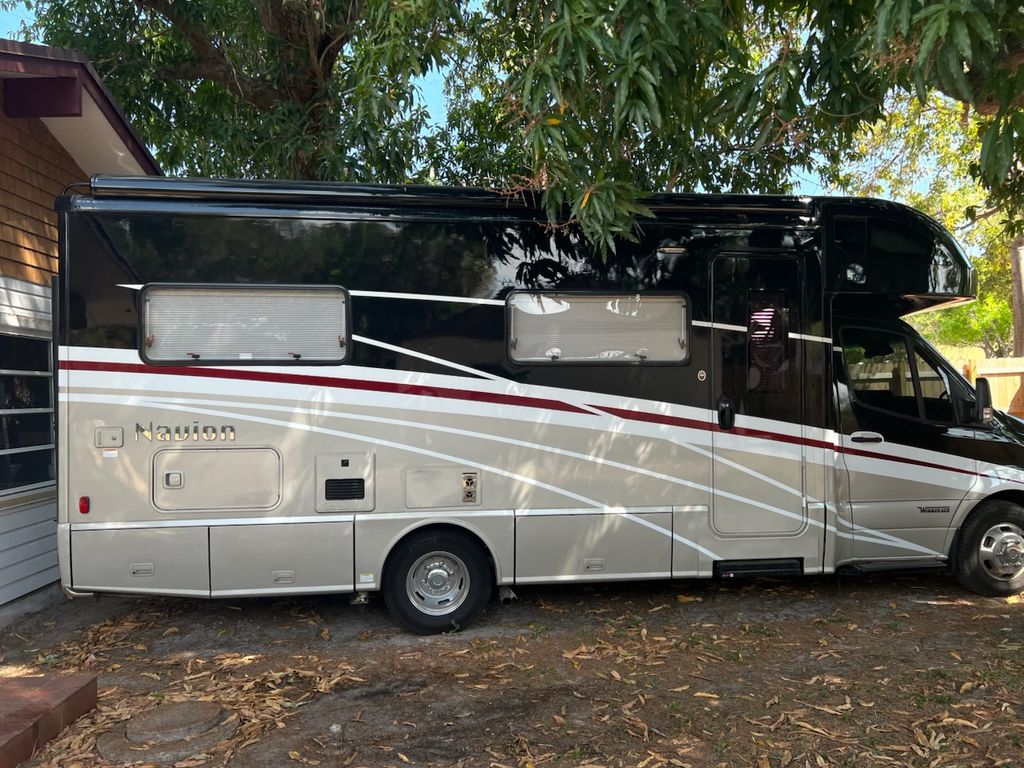 2021 Winnebago Itasca Navion 24J - National Vehicle