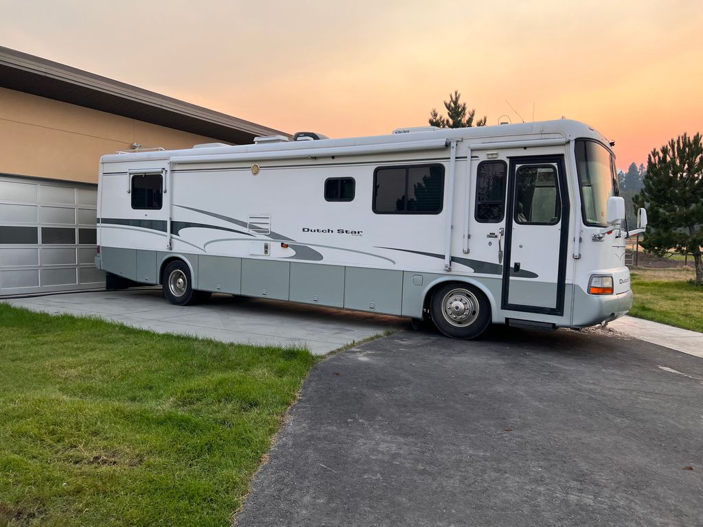 2001 Newmar Dutch Star 3852 - National Vehicle