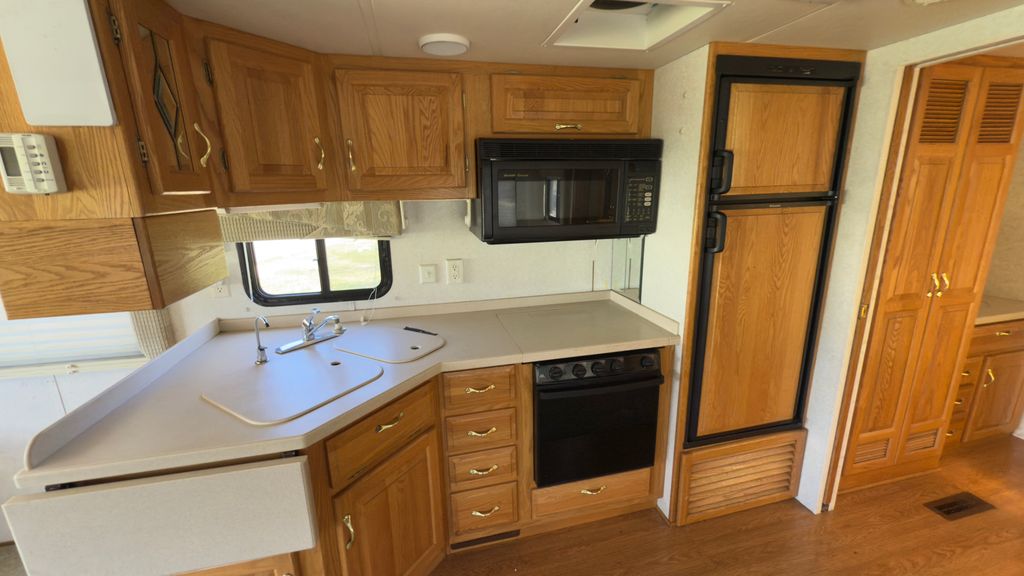 2001 Newmar Dutch Star 3852 - National Vehicle
