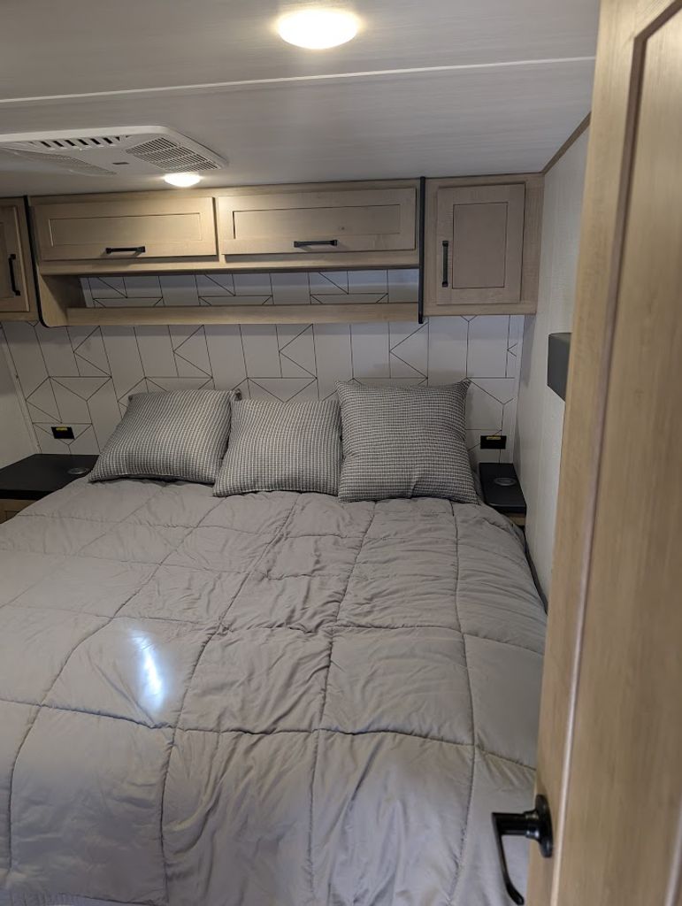 2023 Keystone Raptor 362 - National Vehicle