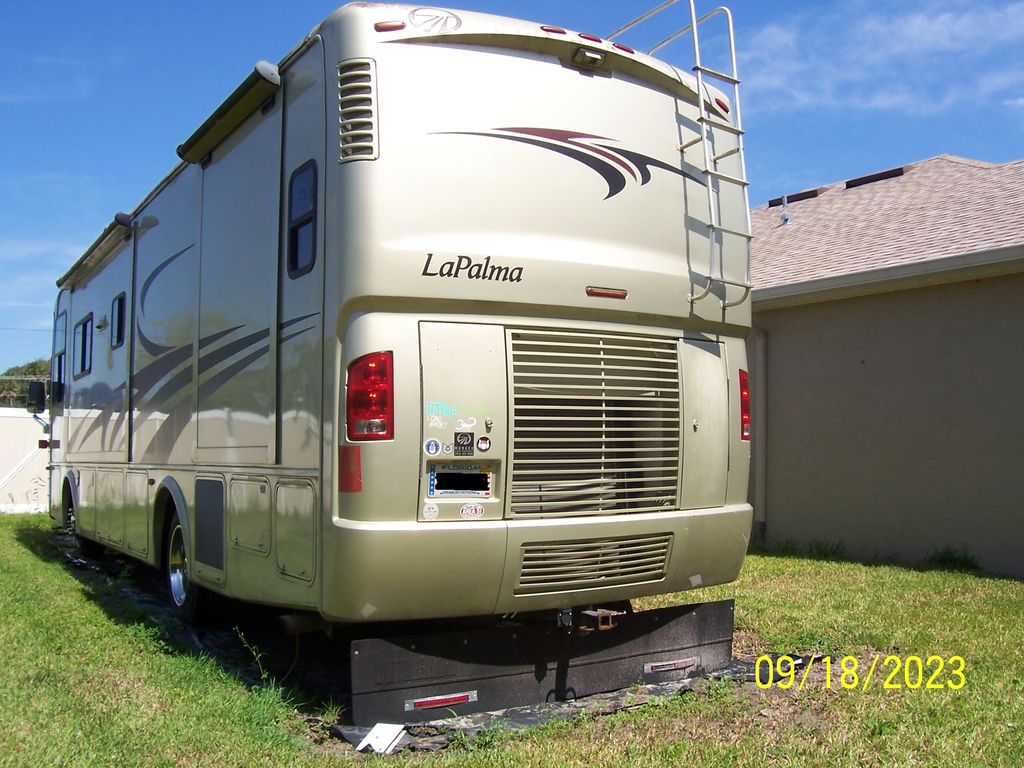 2006 Monaco La Palma 34PDD - National Vehicle