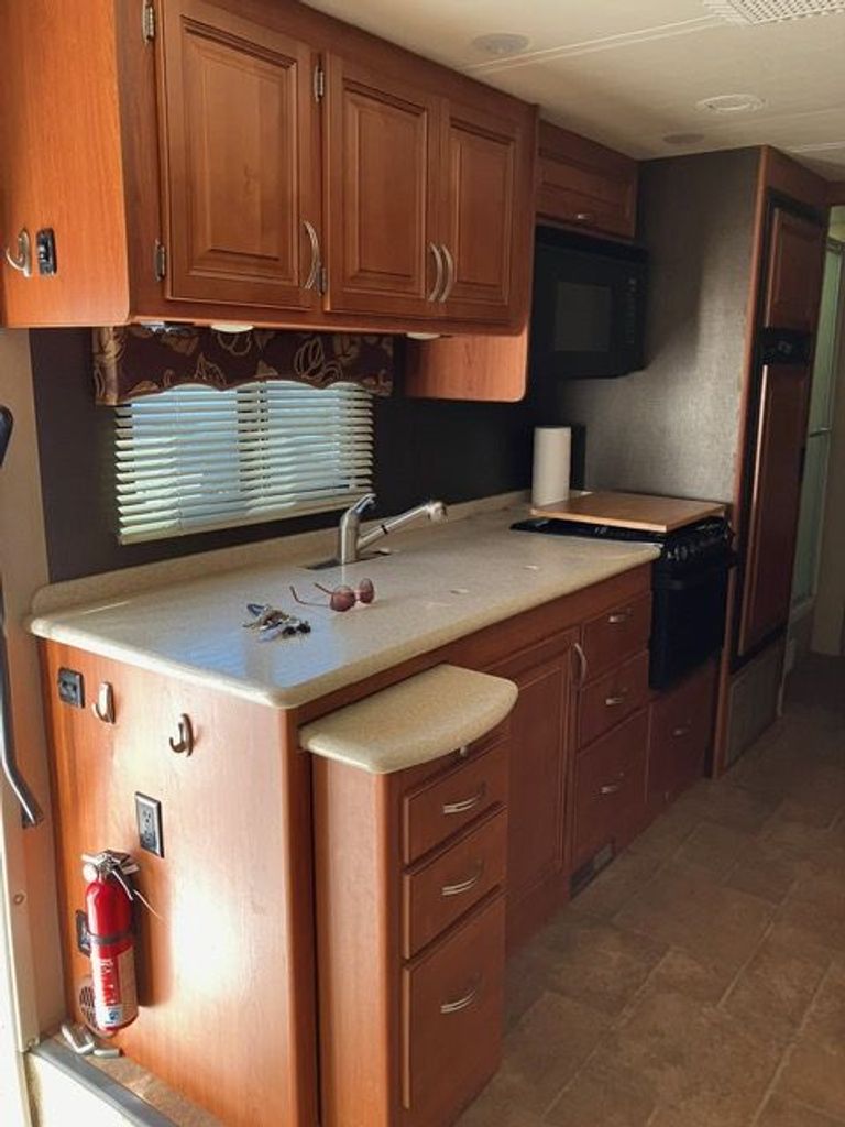 2012 Holiday Rambler Vacationer 32WBD - National Vehicle