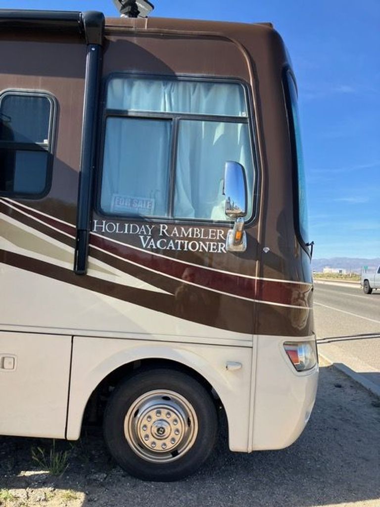2012 Holiday Rambler Vacationer 32WBD - National Vehicle