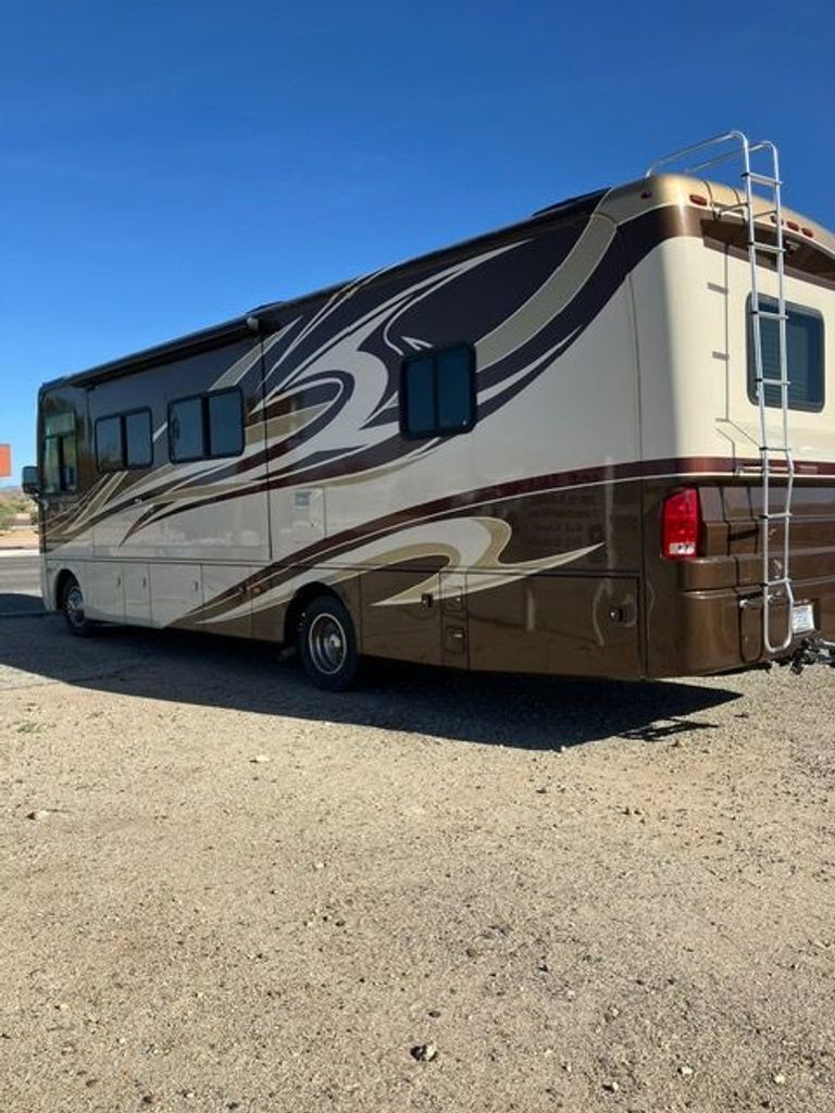 2012 Holiday Rambler Vacationer 32WBD - National Vehicle