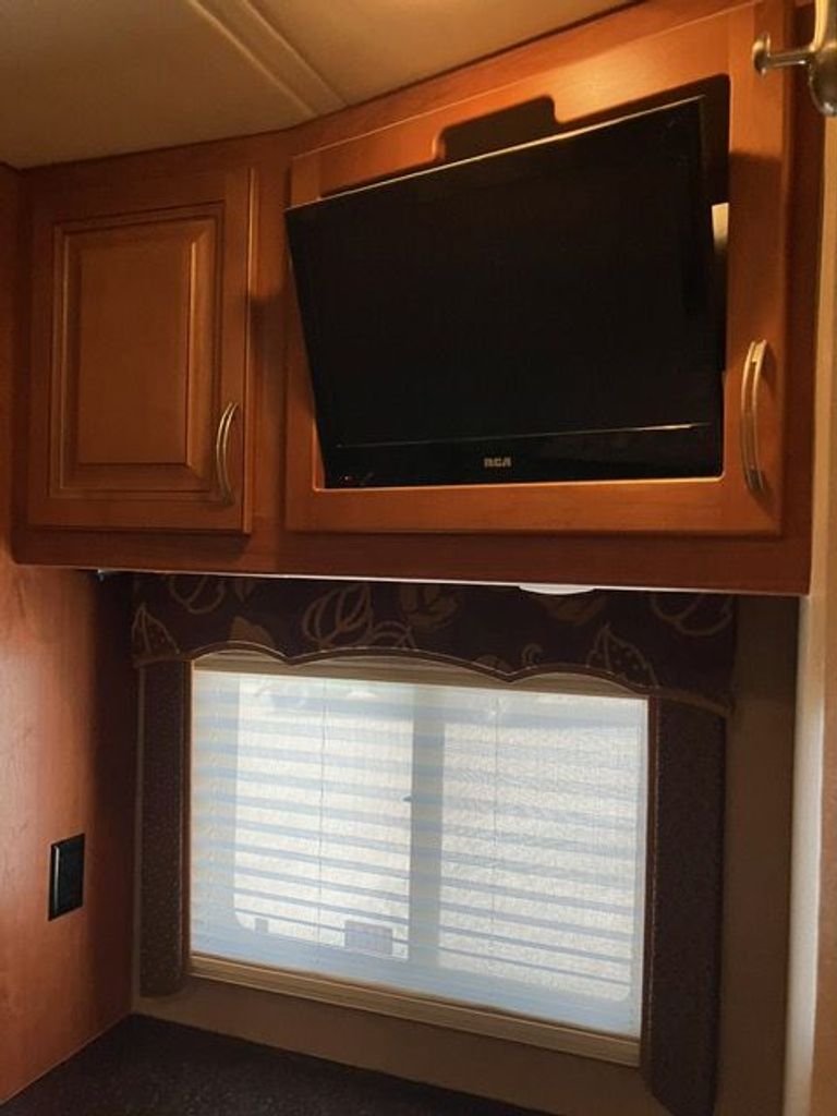 2012 Holiday Rambler Vacationer 32WBD - National Vehicle