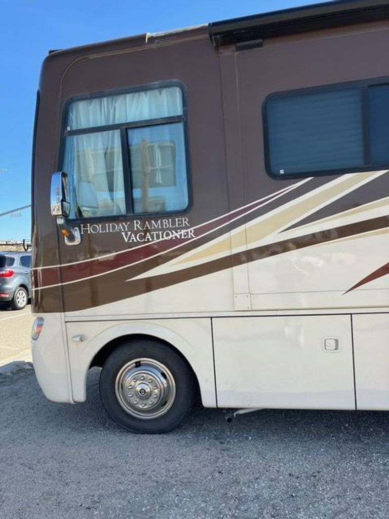 2012 Holiday Rambler Vacationer 32WBD - National Vehicle