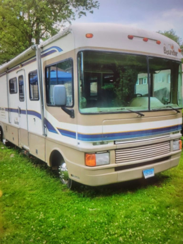 1998 Fleetwood Bounder 36S - National Vehicle