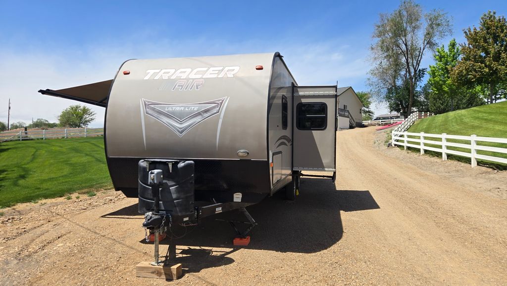 2016 Prime Time Tracer Air 238 - National Vehicle
