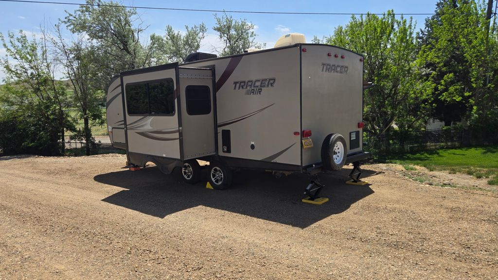 2016 Prime Time Tracer Air 238 - National Vehicle