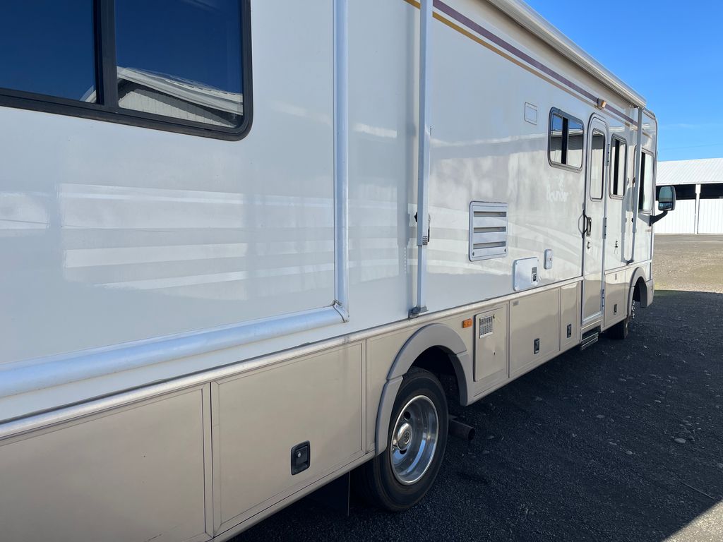 専用　② 2002 Fleetwood Bounder 31W - National Vehicle