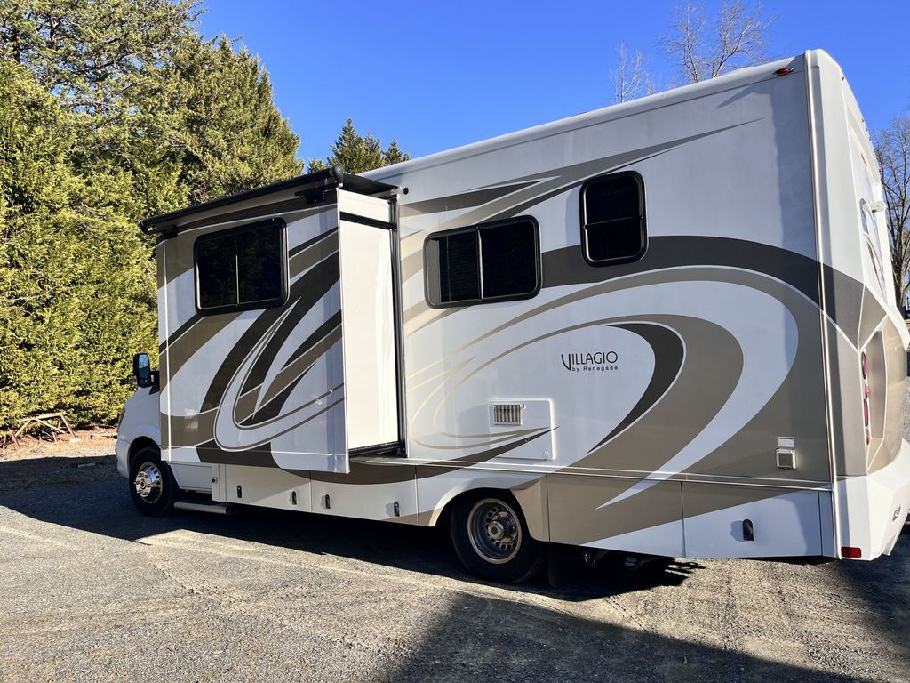2017 Renegade Villagio 25MBS - National Vehicle