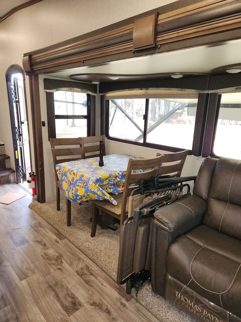 2019 Keystone Cougar Half-Ton 30RLS - National Vehicle