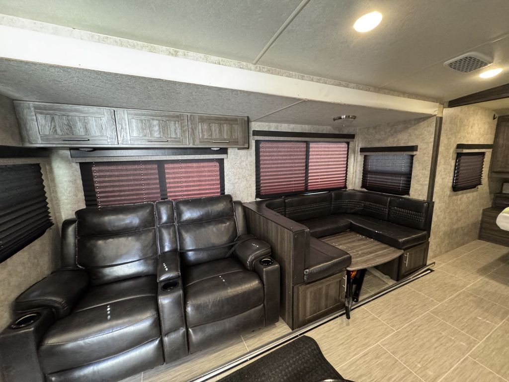 2019 Highland Ridge Mesa Ridge Lite 2802BH - National Vehicle