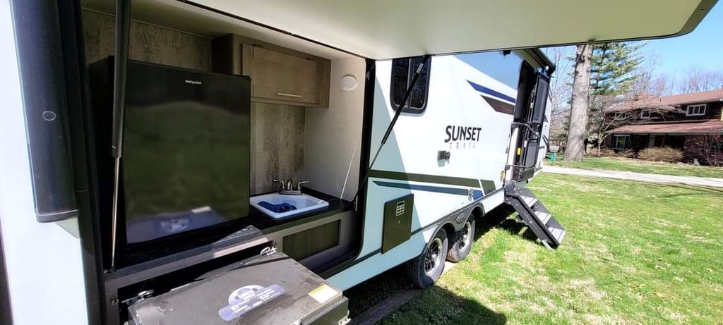 オリオン 2021 Crossroads Sunset Trail Super Lite 253RB - National Vehicle