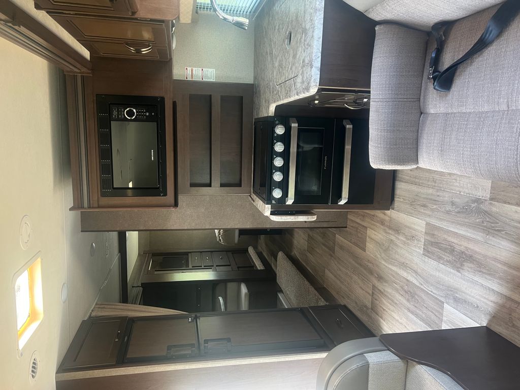 2020 Thor Motor Coach Freedom Elite 30FE - National Vehicle