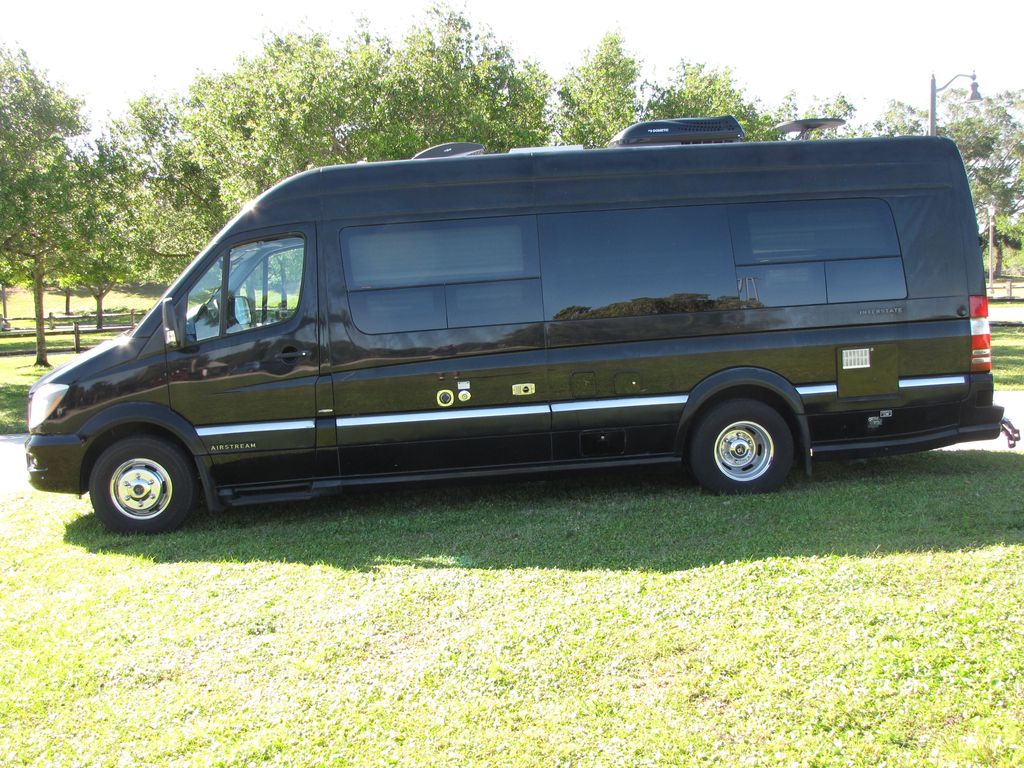 2014 Airstream Interstate 3500 Lounge - National Vehicle