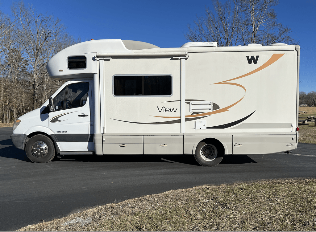 2008 Winnebago View 24J - National Vehicle