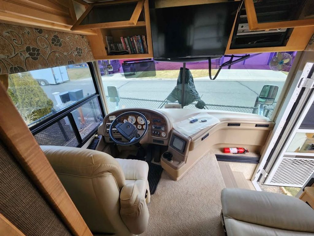 2003 National RV Tradewinds 7395LTC - National Vehicle