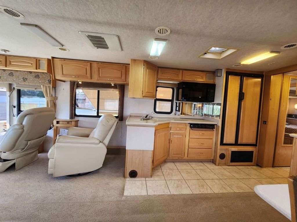2003 National RV Tradewinds 7395LTC - National Vehicle