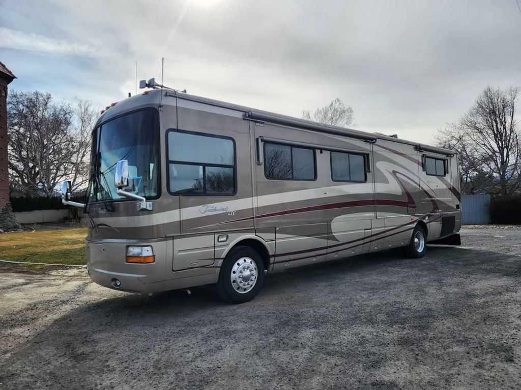 2003 National RV Tradewinds 7395LTC - National Vehicle