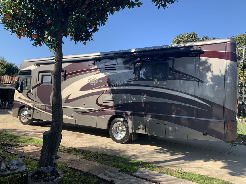 2010 Itasca Suncruiser 35P - National Vehicle
