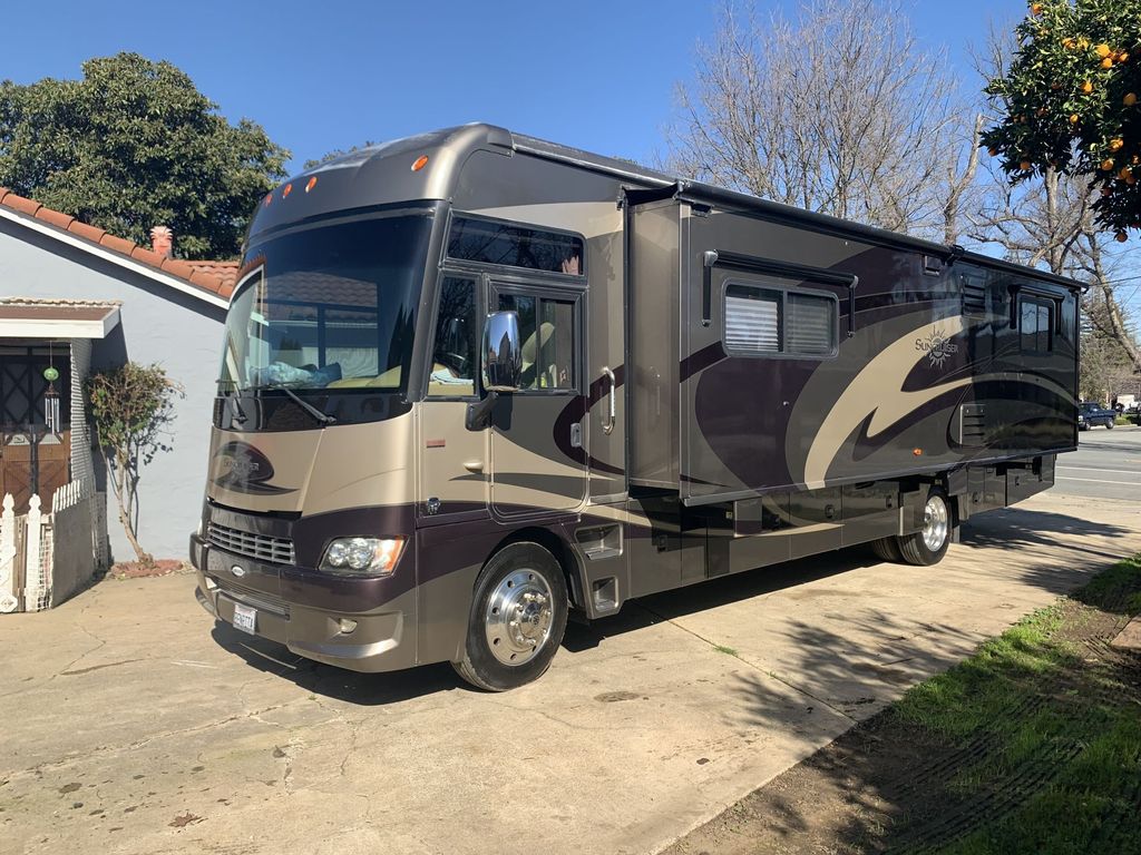 2010 Itasca Suncruiser 35P - National Vehicle